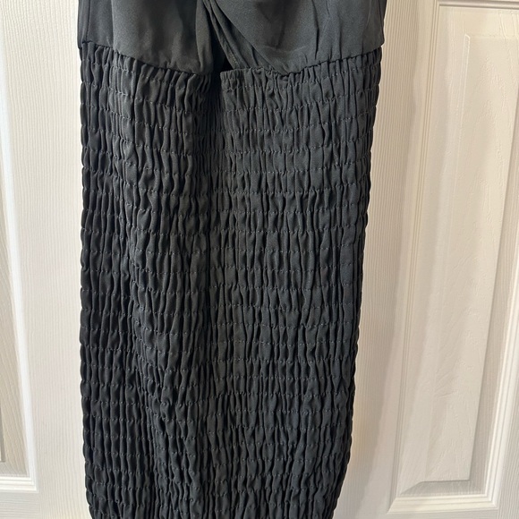 Black strapless dress with cut out in the front - Picture 4 of 4